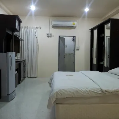 Plaitawan Apartment (Room on Request) Hotels near Nudgun Cafe