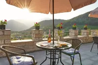 Alpen Hotel "Villa Bello" - พร้อมอาหารเช้า