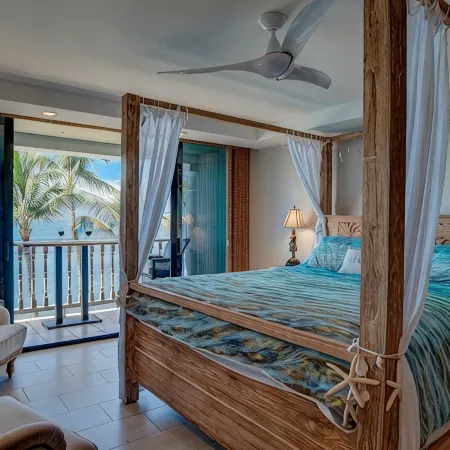 Romantic Oceanfront Condo at Lahaina Shores with Sweeping Ocean Views