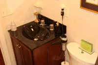 WOW!  THE BEST PRICE IN CHARLESTON! NOT A SHARED RESIDENCE! VERY PRIVATE! - Balcony