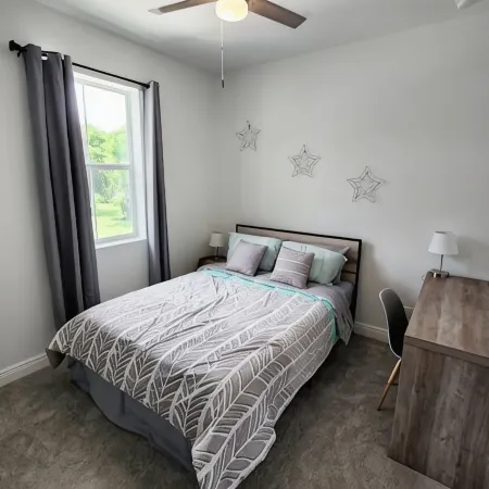 Brand New Home☆ Treetop Sunsets~ Private Pool~Group Trip!