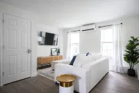 3 BR in the Heart of Middletown, Minutes from Beach!