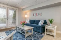 Walk to Town, Riverfront Retreat & Beach Pass