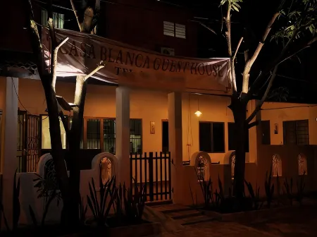 Casa Blanca Guest House