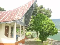 Tuk Tuk Timbul Bungalows Hotels in Simanindo