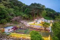 Pocheon Sanjeong Resort Pension and Caravan - Guest houses