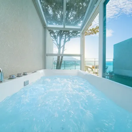 Geoje Theview Kids Poolvilla