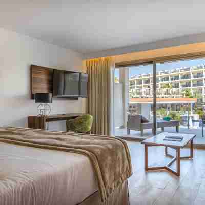 Zafiro Palace Palmanova Rooms