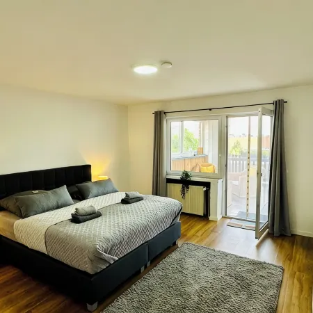 Apartment Steinhude. 115sqm + 30sqm loggia between bathing island and promenade