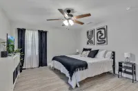 Lake Front Home near Winter Park! - Wifi