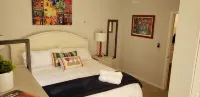 Charming Caribbean 1-bedroom roomy Apartment in amazing Downtown Sanford - 3-Star