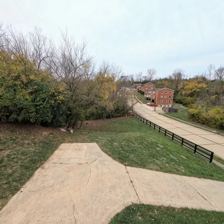 Spacious 3 Bedroom, 5 minutes from Downtown Cincinnati