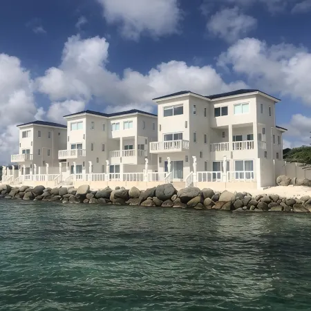 Luxurious Villa Fillipe 1  Beach Front , Sea View: Spacious, Private Pool & AC