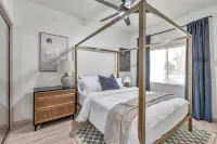 Cozy Broadstone Guesthouse Located Near Shops & Trails with AC, WiFi & Laundry!