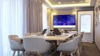 Hilton Garden Inn Massy