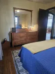 A Charming Craftsman's Cottage that is 5 minute walk from downtown Greeneville. - 2-Star