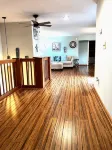 Turquoise Cottage - Indoor Pool,Hot Tub,Bring Your Pup,Short Walk to North Beach - 4-Star