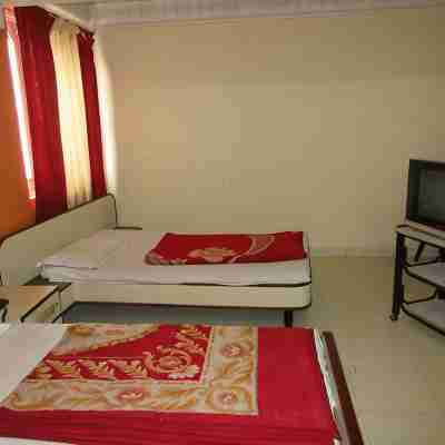 Hotel Sheela International Others
