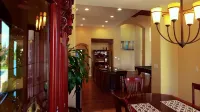 Albuquerque Home w/ Heated Pool & Hot Tub Near Balloon Fiesta - 5-Star