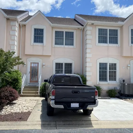 Town House on the Bay with Water Views and Pool!