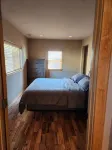 Escape to Nature: Charming 3-Bedroom Cabin near Trinity Lake - Homestays