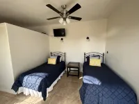 A petite retreat, Family/Pet friendly-Amazing view and location! - Apartments