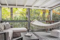 Newly Renovated Cozy Cottage in Highlands - ブティック