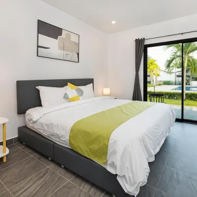 Siam Country Resort Hotels near Wat Khao Din Temple
