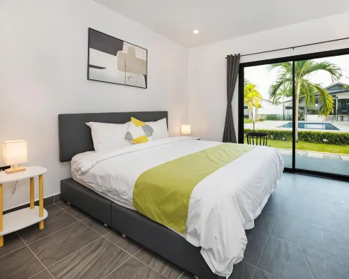 Siam Country Resort Hotels near Wat Khao Din Temple