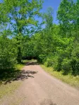 Little house in the woods but only 5 minutes from town! - 3-Star