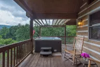 Hot Tub+River Views, Grill, Fireplace! Mtn Views, Private, 5 Min to Burnsville! - Chalets