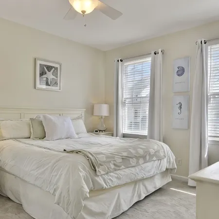 Beautiful SF Home in Bear Trap Dunes - Close to pool & beach shuttle stop