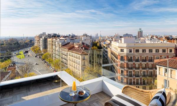 H10 Puerta de Alcalá