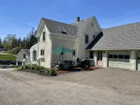 Spacious, Newly Remodeled House With Chef Kitchen On The Ocean - Wifi