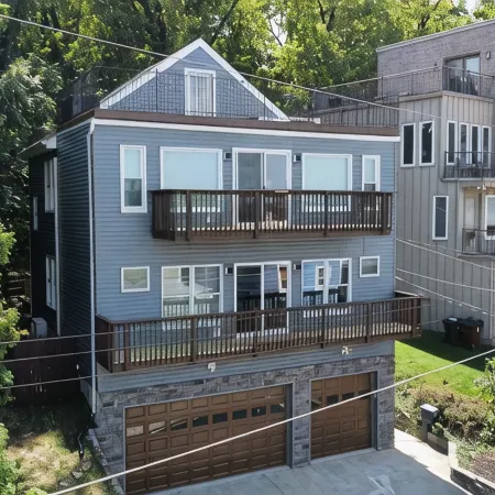 Riverfront Oasis: 5 Min to DT Cincinnati