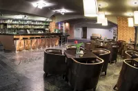 Hotel Krasicki - С баром