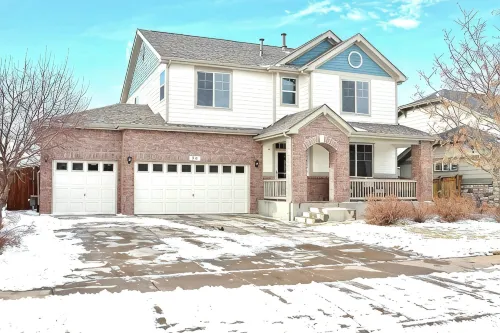 Immaculate Home in Aurora - 4-Star
