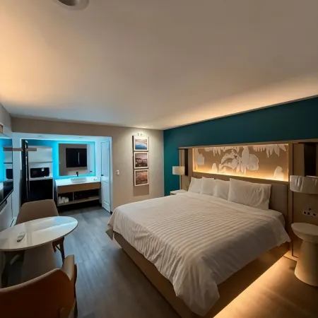 Harbor Bay Inn