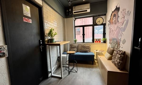 Tongloklnn for Gay — Tsim Sha Tsui hostel