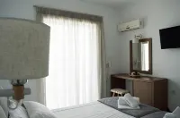 天堂海灘飯店 - 游泳池