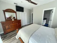 HavenDelMar-Boaters Paradise Now with Starlink+ a 550lb Ice Machine at the Dock - شرفة