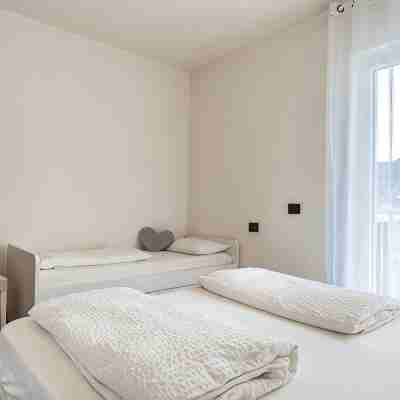 Residence "La Pergola" central area, garden, swimming pool, parking Rooms