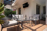 Private Villa with own pool 5 minutes drive to Coral Bay with 2 Sandy beaches - 3 stjerner