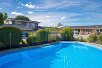Middle Park Motel - piscina