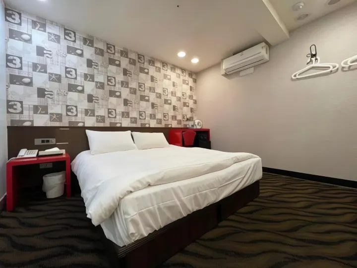 funny ximen Hotel