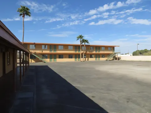 Super 8 by Wyndham Blythe