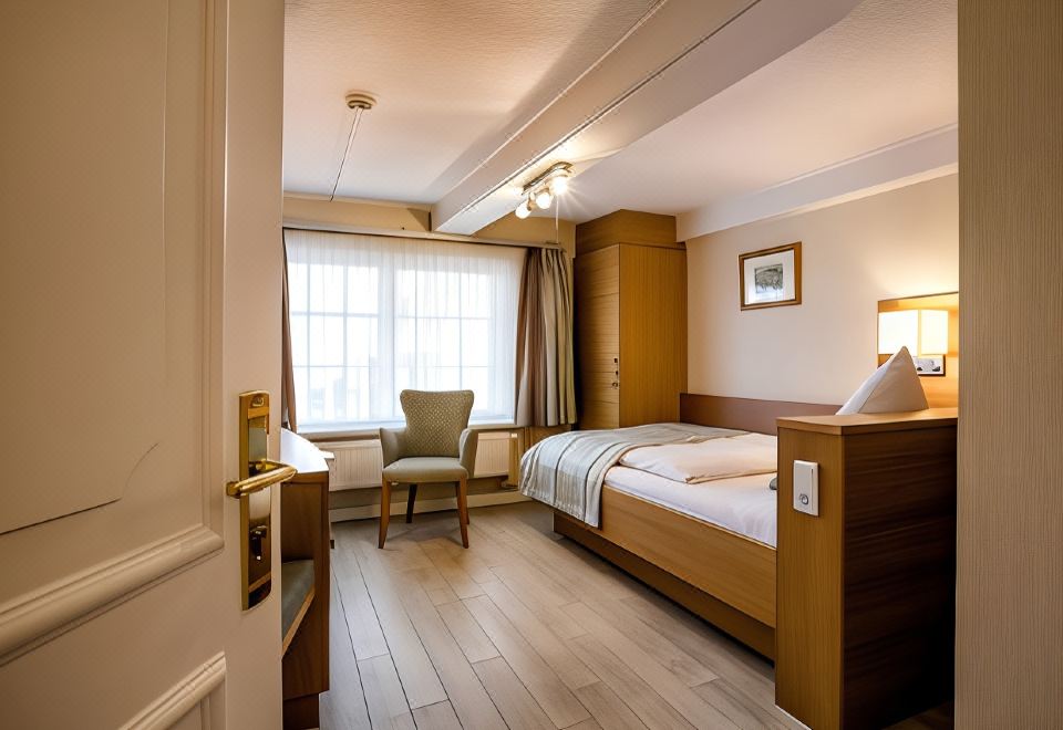 Hotel Neuwarft Altbau