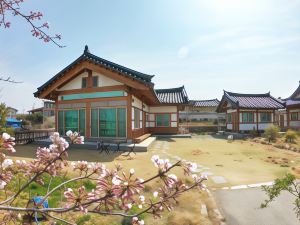 Hampyeong Sarangchae Hanok Stay