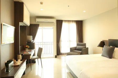 Crystal Suites Suvarnbhumi Airport