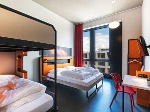 Meininger Hotel Geneve Centre Charmilles